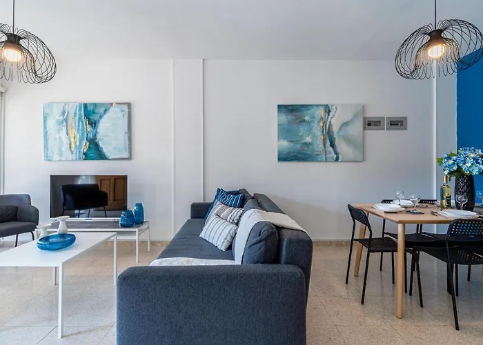 Lägenhet Azure 2-br W/terrace In