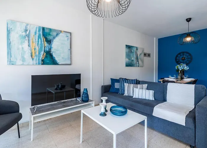 Lägenhet Azure 2-br W/terrace In