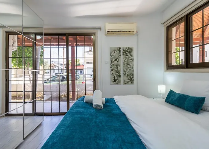 Azure 2-br W/terrace In *